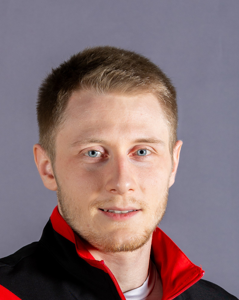 Dieses Foto zeigt unseren trainer Luca Valleriani. Er ist B-Trainer Leistungssport